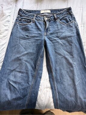 Hollister Wide Leg Mid-Blue Denim Jeans